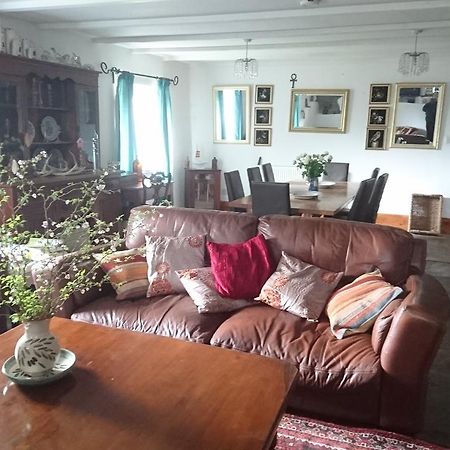 Middle Mill Bed & Breakfast Kidwelly Екстериор снимка
