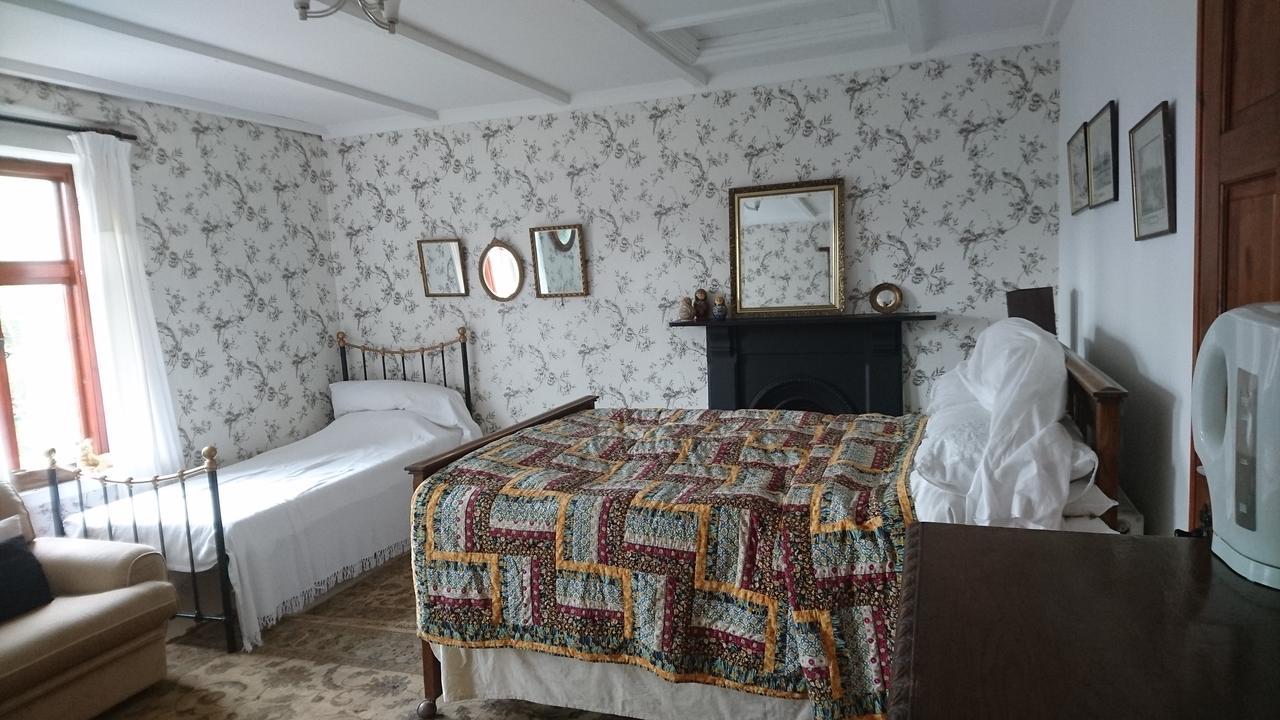 Middle Mill Bed & Breakfast Kidwelly Екстериор снимка